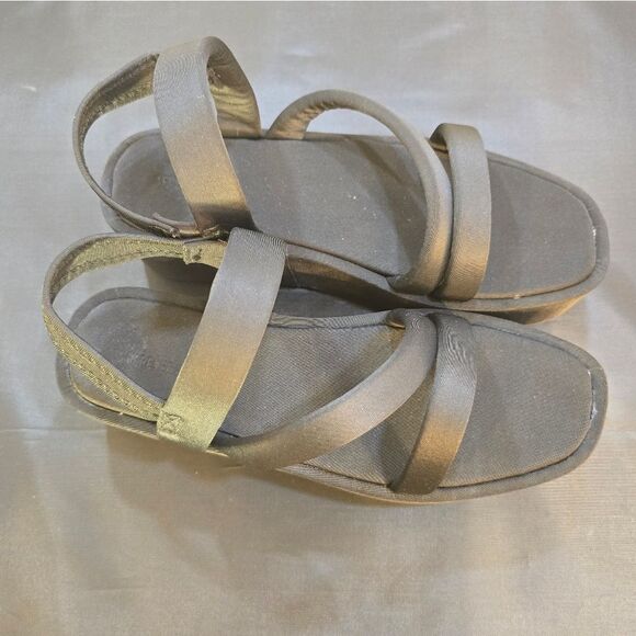 BRAND NEW FOREVER 21 ROUND-TOE ESPADRILLE WEDGE PLATFORM SANDAL - Picture 6 of 14